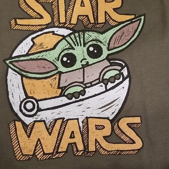 💖HOST PICK💖 (SET) Baby Yoda Shirt & Plushie - Picture 2 of 8